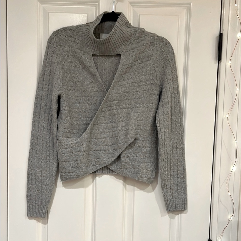 Cropped Keyhole Turtleneck Sweater